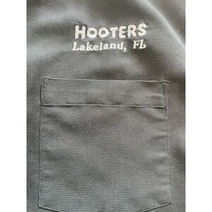 Hooters Restaurant Button Up Shirt Lakeland FL Florida Men's SZ XL Embroidered